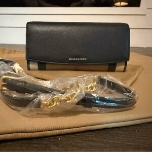 Burberry Henley Wallet On A Chain